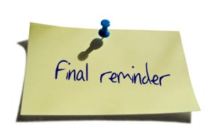 Post it note with Final Reminder written on it